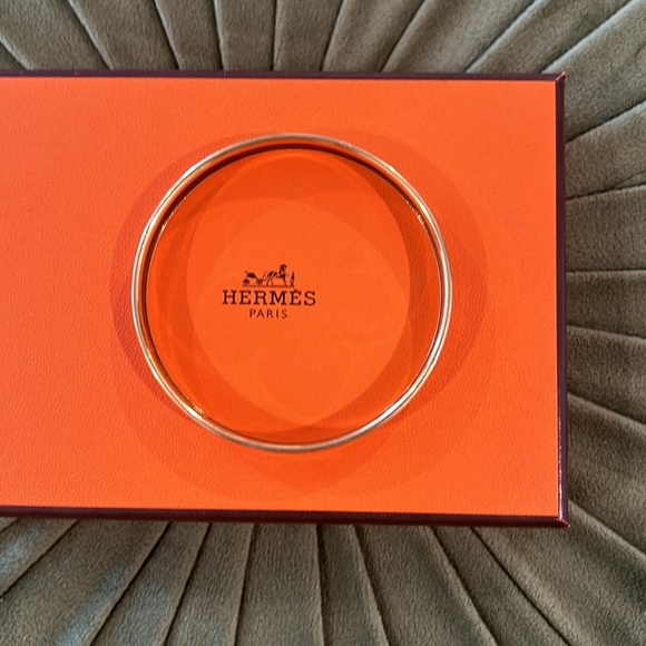 Hermes Cloisonné Red Multicolor Enamel Bangle Bracelet🖤❤️💛 - Picture 2 of 10